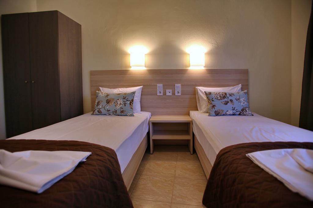 Aktaion Guest Rooms Skopelos Zimmer foto