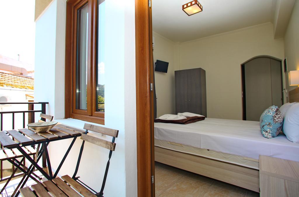 Aktaion Guest Rooms Skopelos Zimmer foto